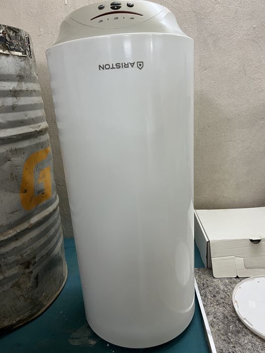 Водонагреватель Аристон