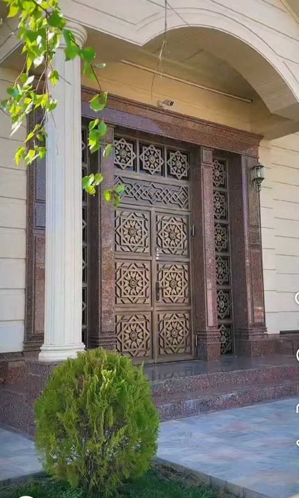 CORD Premium Klassdagi Darvozalar, Toshkent darvozalari