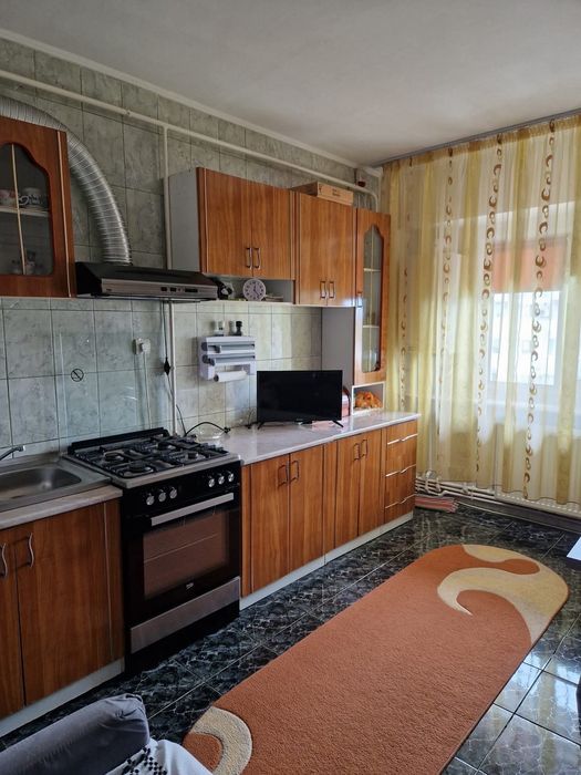 Inchiriez apartament 2 camere