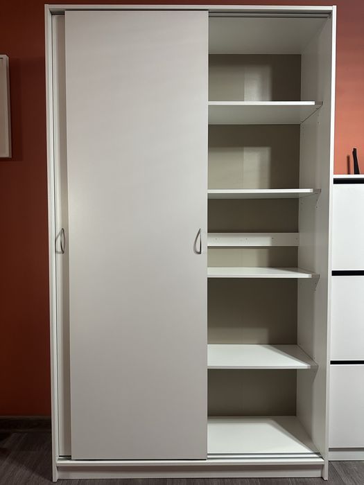 Шкаф-купе  IKEA белый