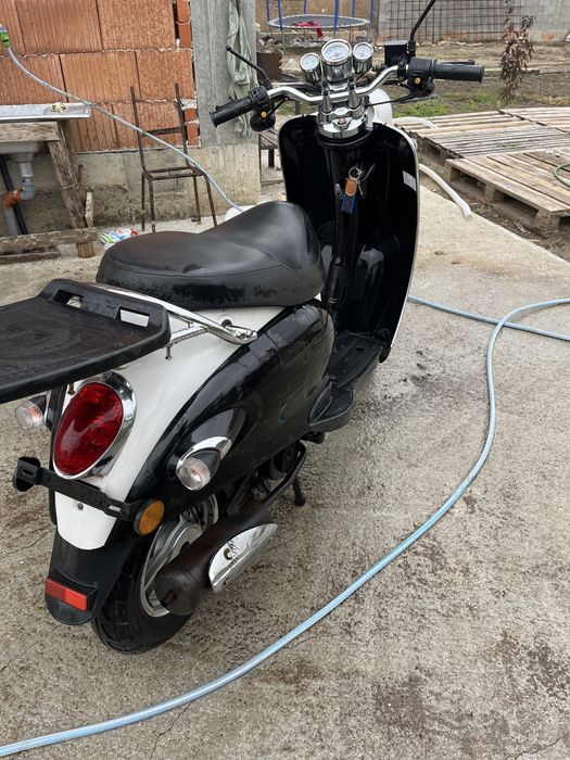 Скутер 50 кубика