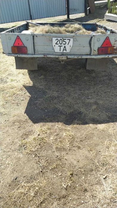 Продам легковой  прицеп коневоз!!