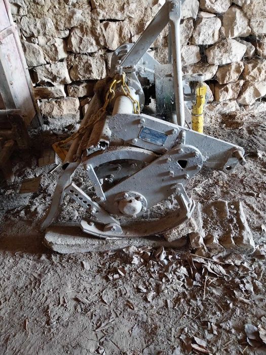 ДТ20 трактор с инвертара