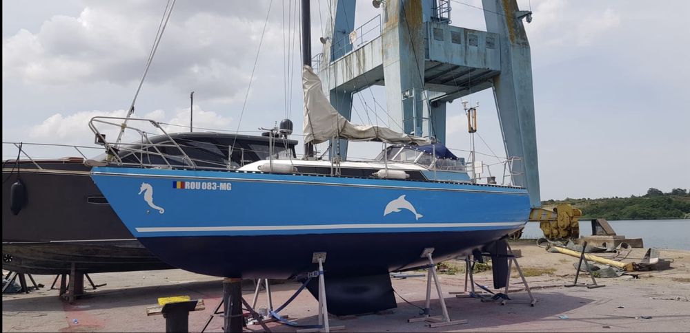 Velier FriendShip 28