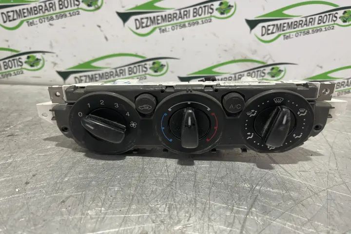 Comanda clima AC climatronic 69607003 Ford Focus 2006