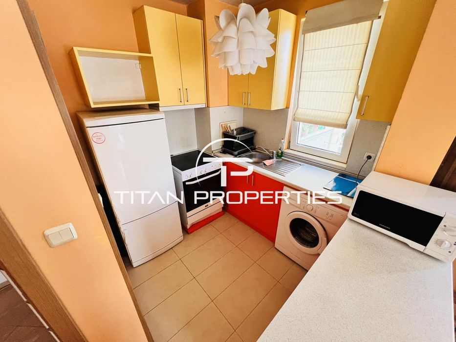 Дава се под наем Двустаен апартамент в Бургас, Славейков - 62 кв.м за 459 € - Снимка #1