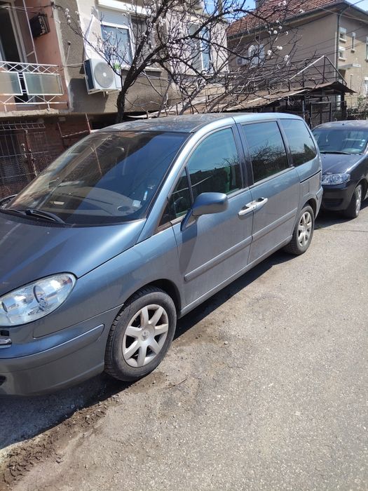 Продавам пежото 2000 кубика 130 коня 2006 година