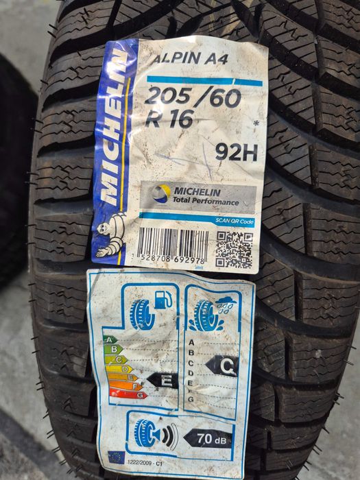 1 Anvelopa de IARNA - 205/60/16 92H - Michelin Agilis Alpin A4 - NOUA - DOT 2017 !
