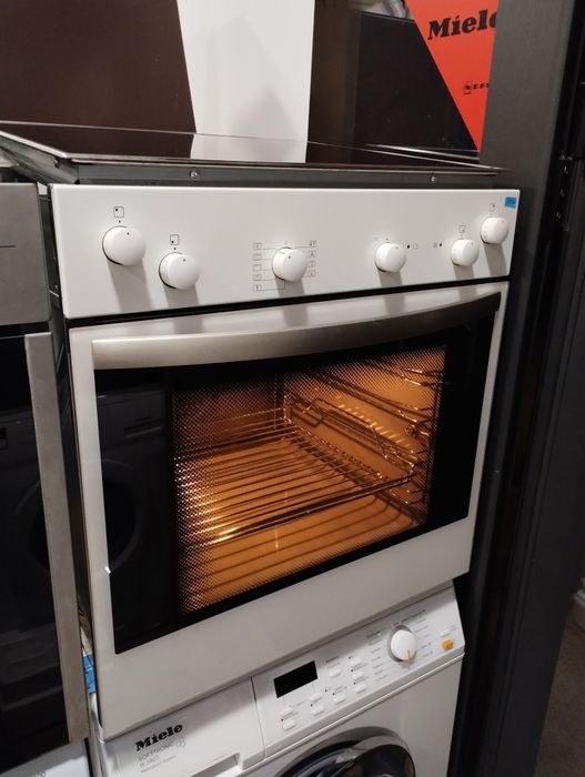 Фурна с плот MIELE H4130E