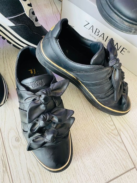 Разпродажба ! Всички обувки на цена 15лв.