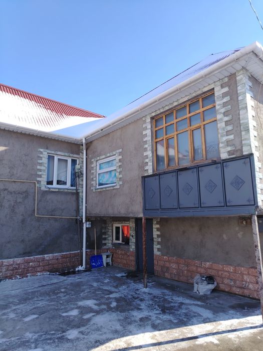 Дом 4 комнатный частный