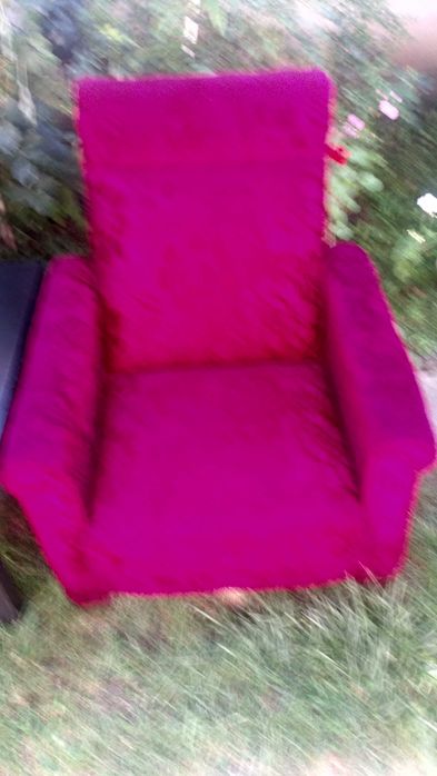 Vand fotolii si o masuta