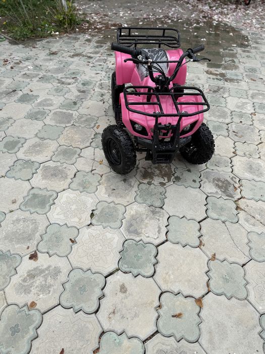 ATV Copii motor 2 timpi 49cm vand sau schimb cu atv mai mare