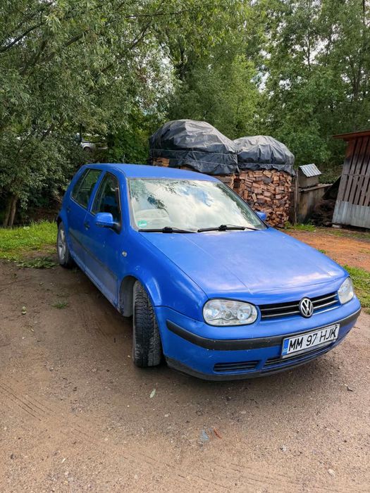 VOLKSWAGEN Golf 0