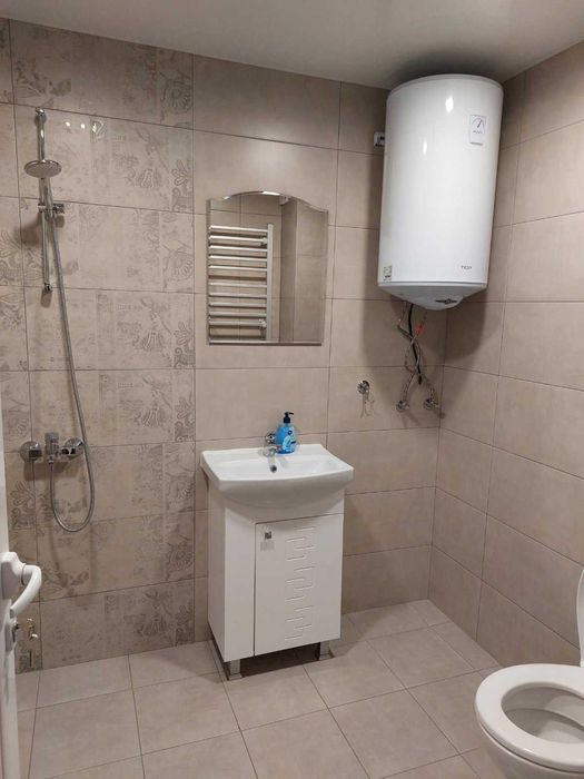 Отдава под наем двустаен апартамент до Манастира, гр. Казанлък