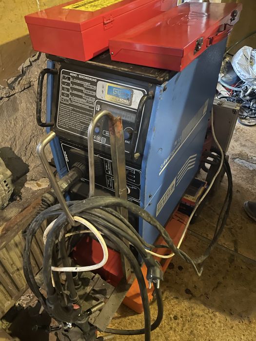 Продавам инструменти