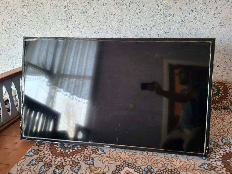 Televizor 50 ekran yangi  original