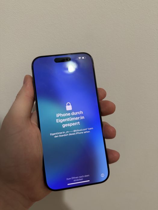 Vând IPhone 17 pro max