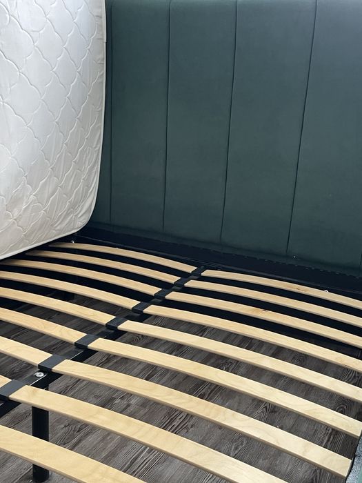 кровать 2х продаем вместе,для спальни комнаты