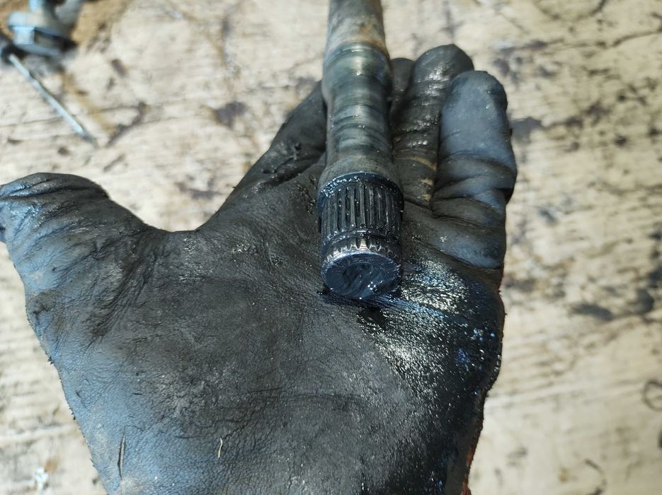 Полуоска Предна Лява Mercedes W211 E class Tmodel 4matic 320CDI