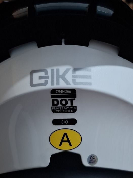 Продам! Мото шлем GIKE белый Dual Visor System (DVS)