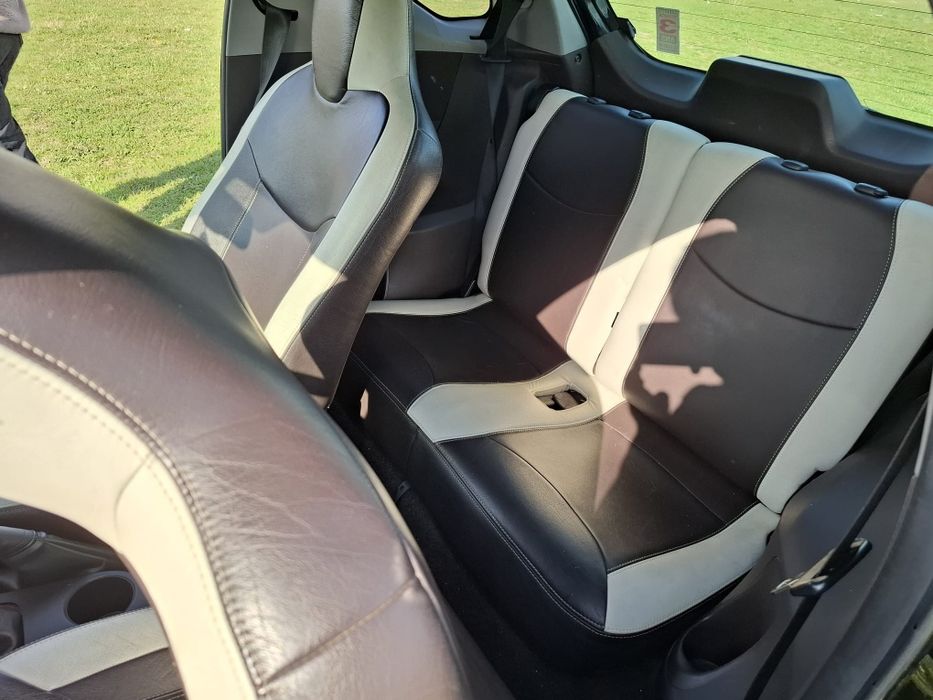 Vand Toyota IQ 1.4 diesel