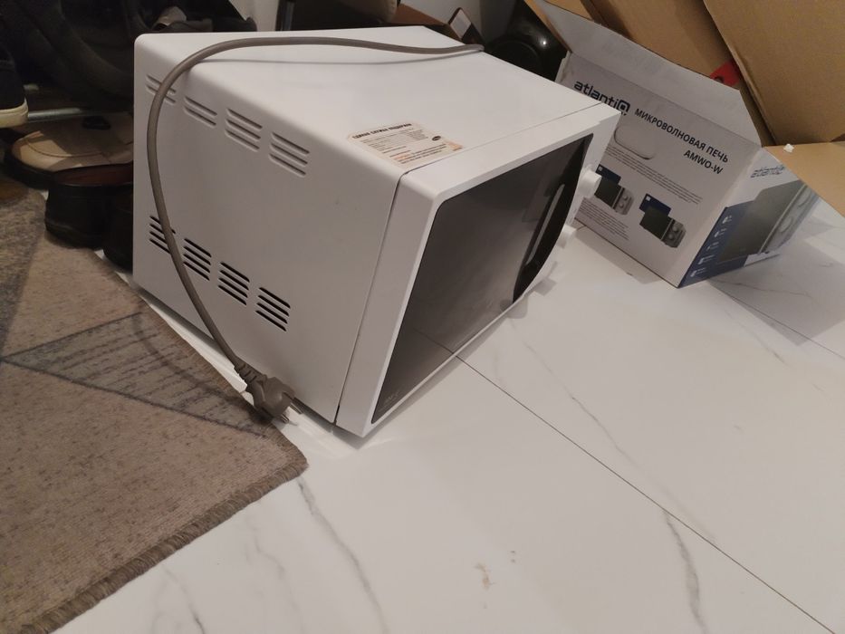 Продам микроволновую печь
