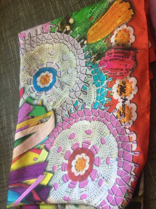 Копринен шал на бразилския бранд Scarf me