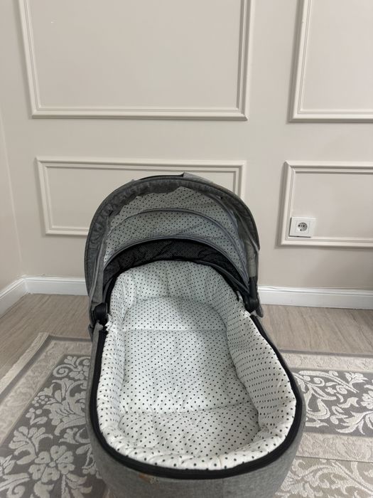 Продается коляска 2 в 1 от Teknum