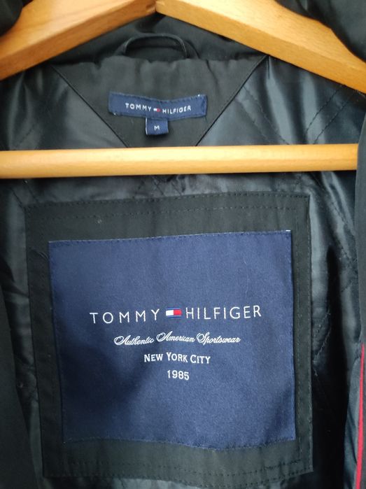 Дамско яке с качулка Tommy Hilfiger