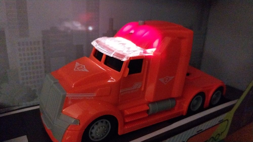 Камиони за момченца