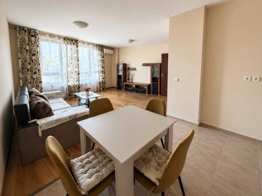 Дава се под наем Двустаен апартамент в София, Витоша - 80 кв.м за 697.17 € - Снимка #2