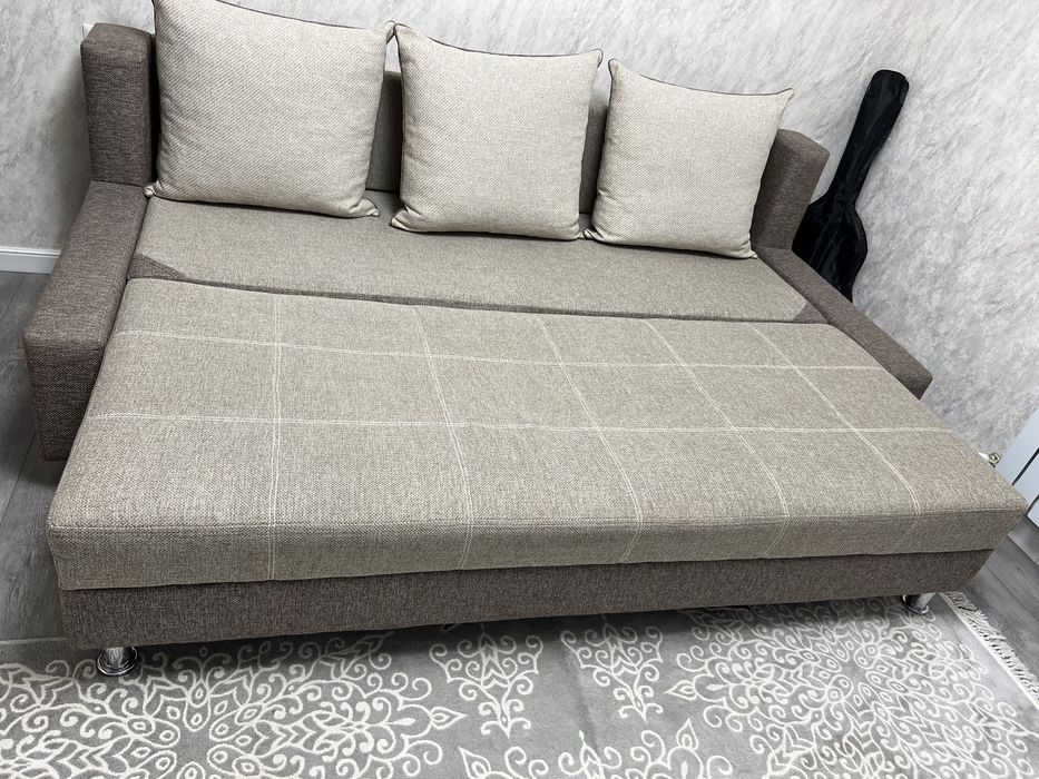 Мягкий мебель диван