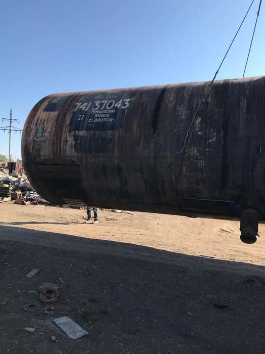 Продается цистерна вагонная 75 кубов.