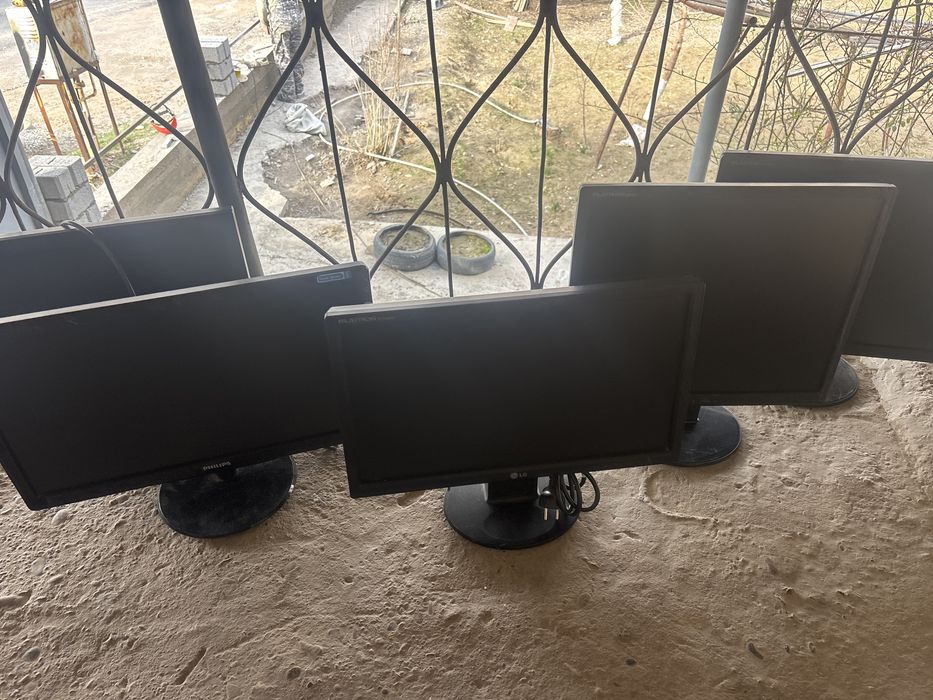 Мониторы для компютера и можно на камеру ставить