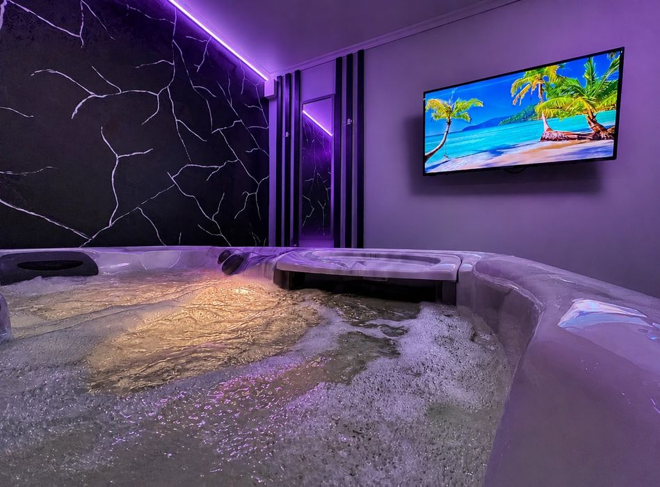 Cazare Apartamente 2 Camere de Lux si Jacuzzi Central Regim Hotelier