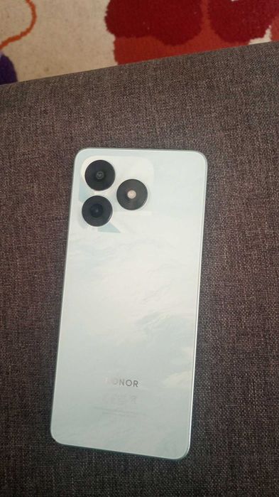 Vând telefon are toate actele nou