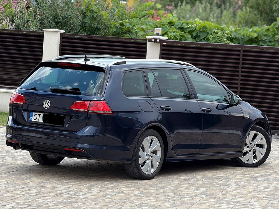 Volkswagen Vw Golf R Line / Lounge / Incalzire Volan / Automat / Bi Xenon 2016