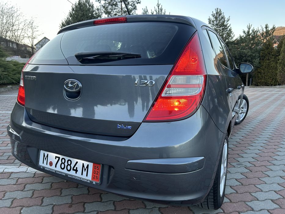 -Hyundai i30 facelift-1.4benzina-109cai-euro4-2010-adusa din germania-