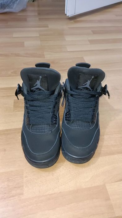 Jordan 4 black cat