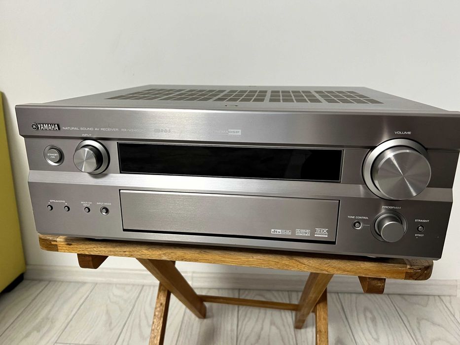 Amplificator Yamaha 120 watts RMS x 7 channels (8 ohms), RX-V2400