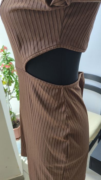 Кафява секси рокля по тялото