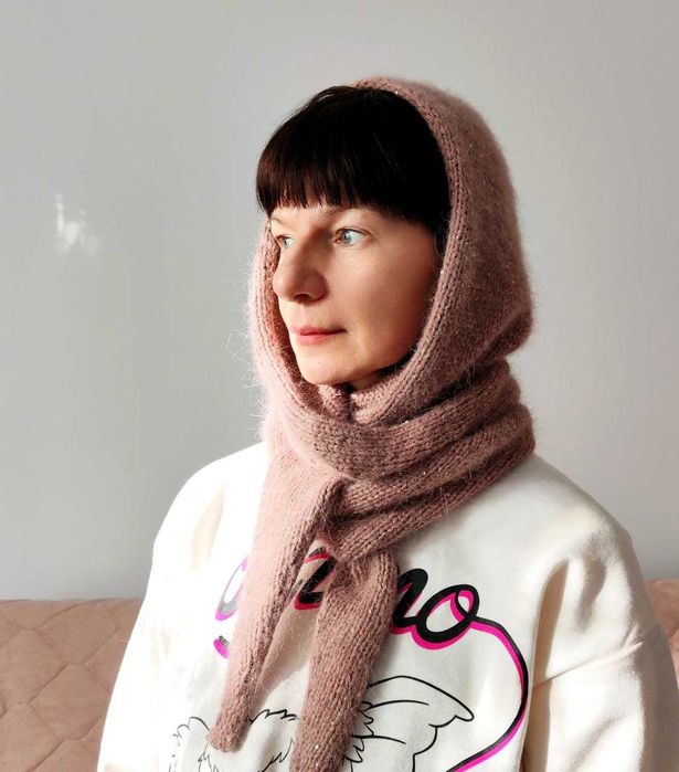 Croșetez la comandă baticuri și eșarfe călduroase din lână de angoră