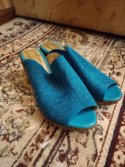 Продам тапочки на платформе