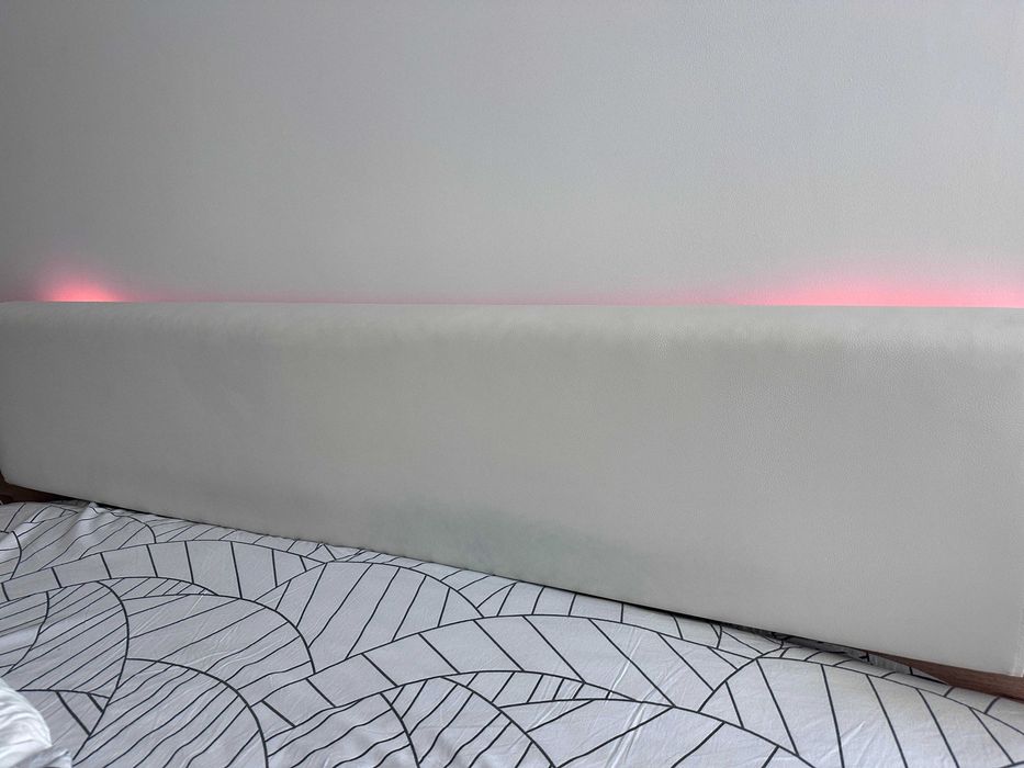 Pat 180x200, noptiere incorporate, lada si LEDURI - XXXLutz