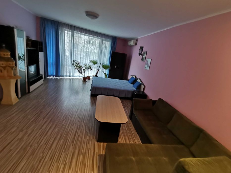 Дава се под наем Двустаен апартамент в Бургас, Възраждане - 65 кв.м за 255 € - Снимка #1