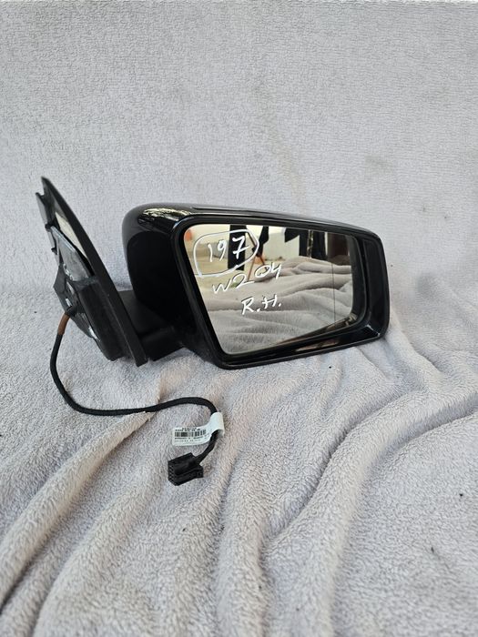 Dezmembrari Mercedes W204 W212