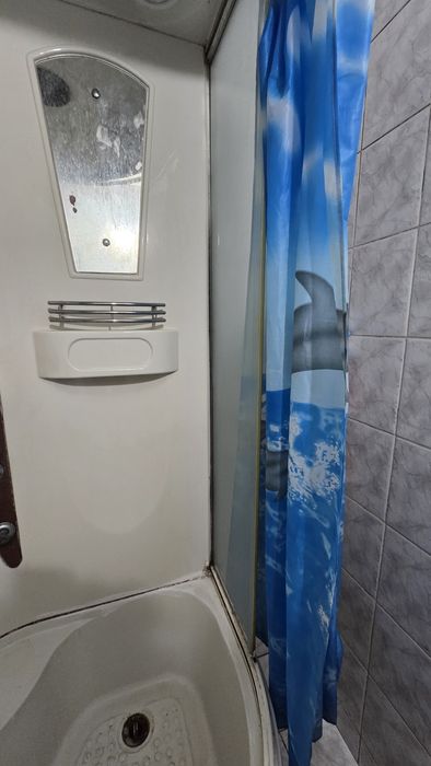 Продам душевую кабину