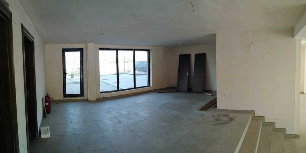 Дава се под наем Магазин в Пловдив, Тракия - 157 кв.м за 977.16 € - Снимка #2