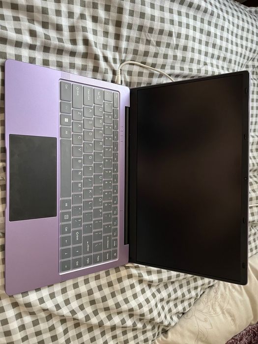 Ноутбук             .